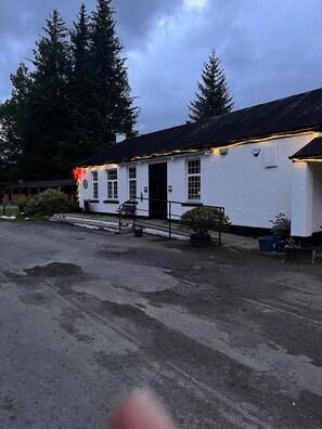 Cabin | Exterior - Ben More Lodge Cabin Retreat (Crianlarich)