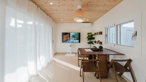 Basic Room, 3 Bedrooms (Bium Chaeum) | 3 bedrooms, free WiFi - Yeongheungdo Stay Noc Pool Villa (Incheon)