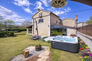 Familiehus, flere soverom (Villa Capadinka with Whirlpool) | Terrasse/patio