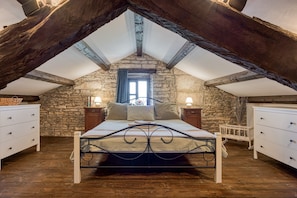 Familienhaus, 2 Schlafzimmer (Villa Capadinka with Whirlpool) | 2 Schlafzimmer, kostenloses WLAN, Bettwäsche