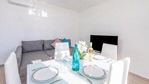 Family Apartment, 1 Bedroom, Terrace (Marco’s Home) | Interior - Marcos Home (Olbia)
