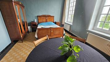 1 sovrum, wi-fi och sÀngklÀder