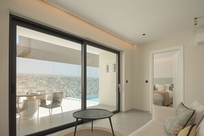 Suite with Private Pool | Área de estar