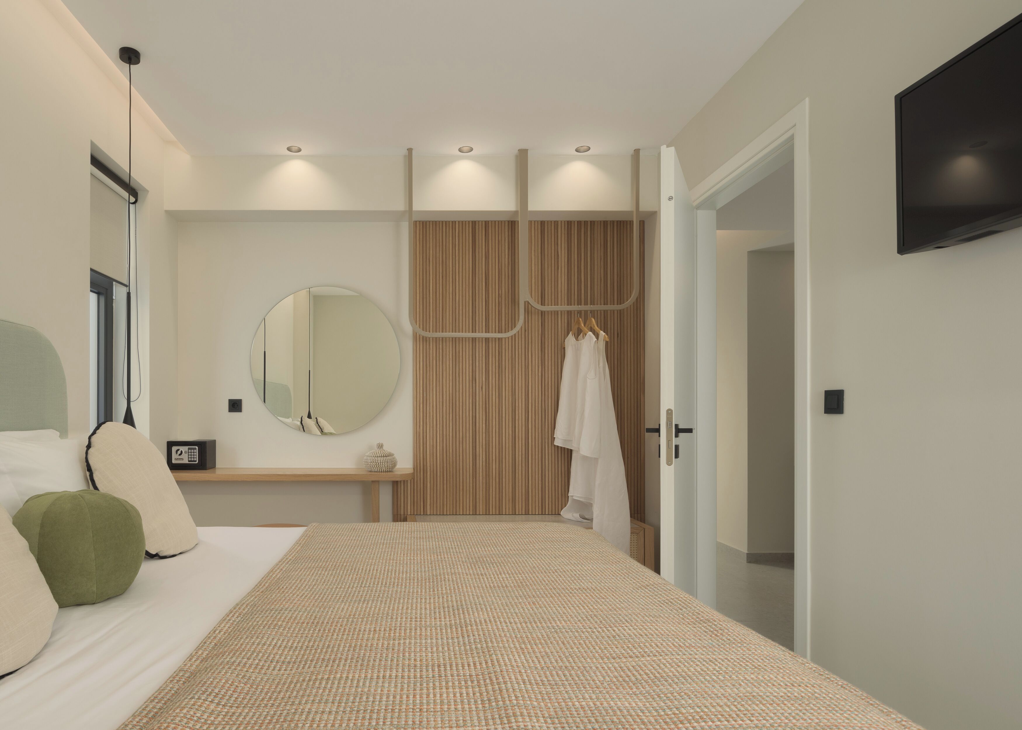 Superior Suite with Sea View 203 | Sengetøy av topp kvalitet, safe på rommet og individuelt dekorert
