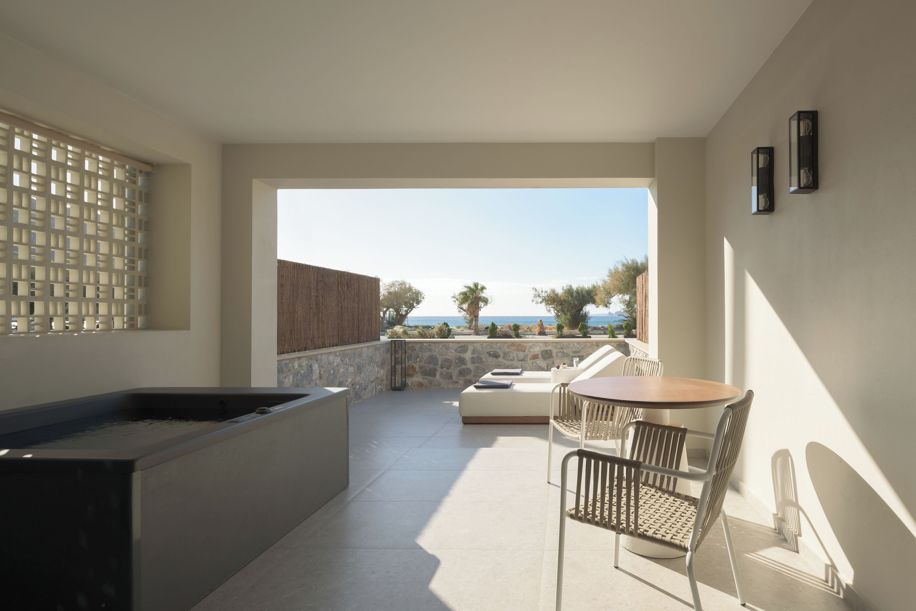 Junior Suite with Hot Tub | Terrace/patio