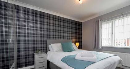 Park Green - Spacious 3 Bedroom House