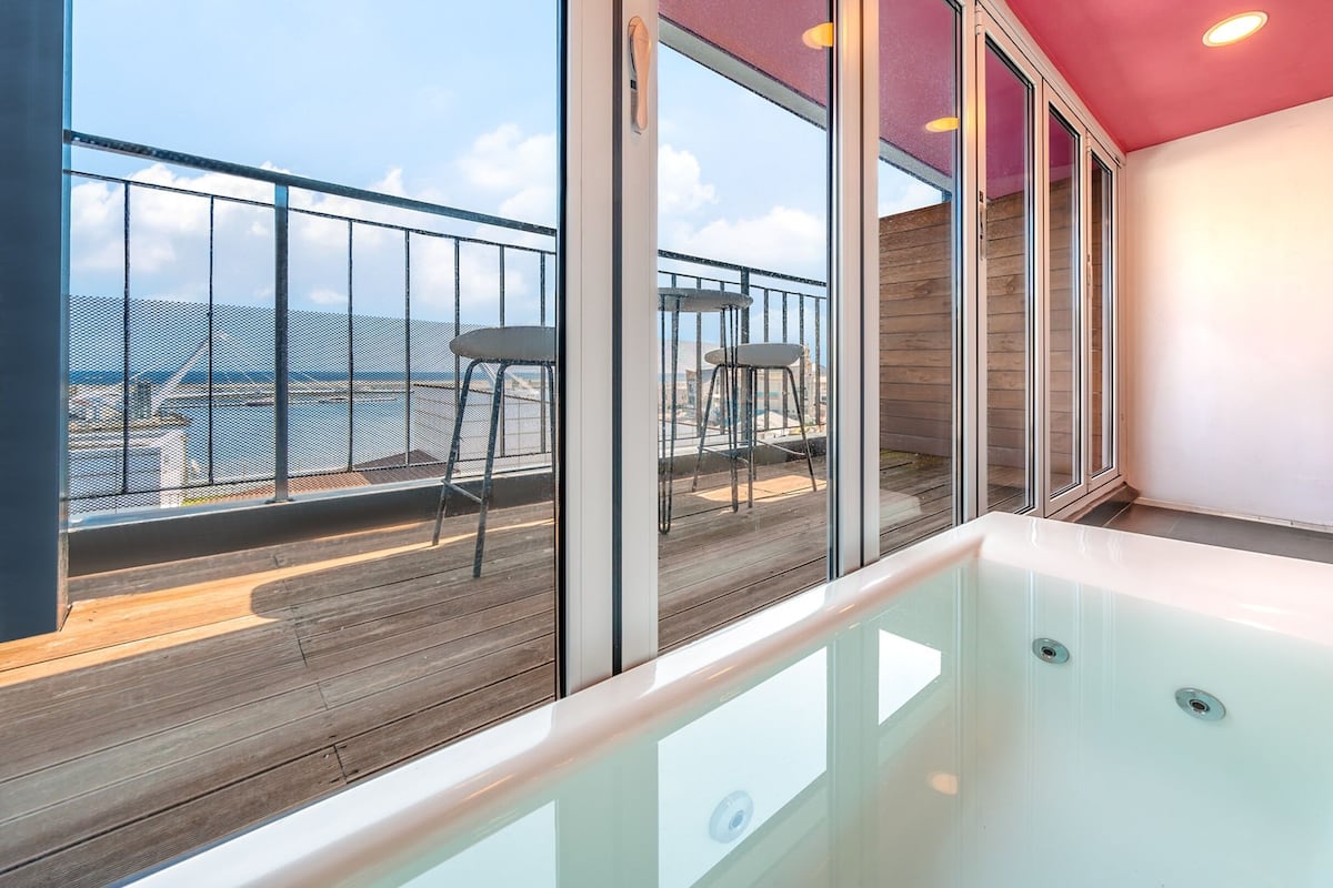 Kamar Basic, 1 kamar tidur (PENTHOUSE 501) | 1 kamar tidur dan Wi-Fi gratis