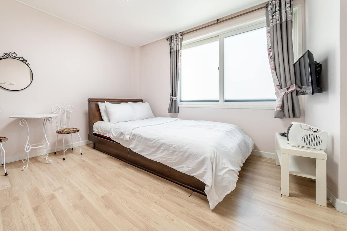 Basic Room, 1 Bedroom (SWEET ROOM 302) | 1 bedroom, free WiFi