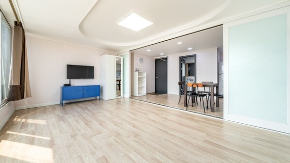 1 bedroom, WiFi (free) - Sokcho Maru Pension (Sokcho)