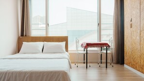 Basic Room, 1 Bedroom (PREMIUM 303) | 1 bedroom, free WiFi - Sokcho Maru Pension (Sokcho)