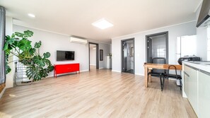 1 bedroom, free WiFi - Sokcho Maru Pension (Sokcho)