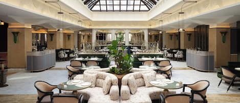 Daily full breakfast (EUR 60 per person)