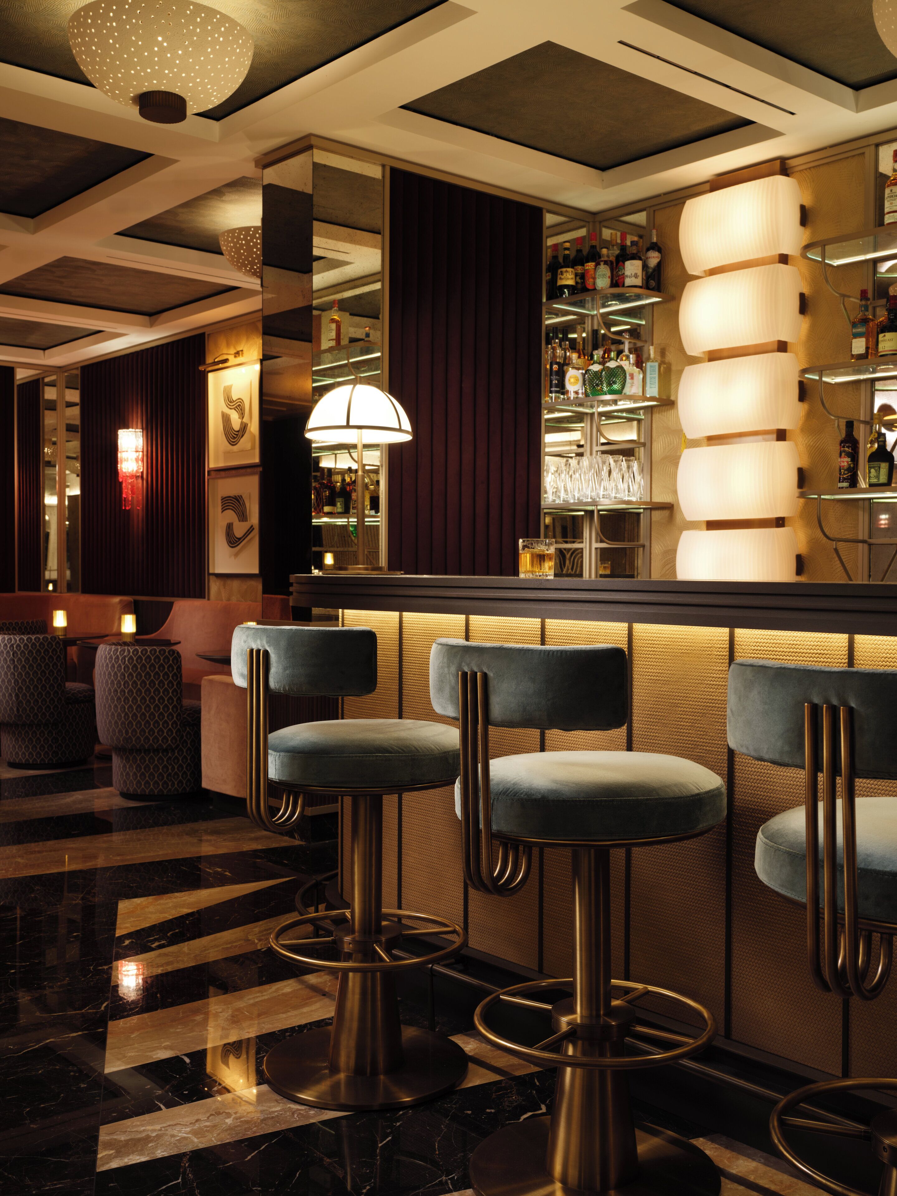 Cocktail bar