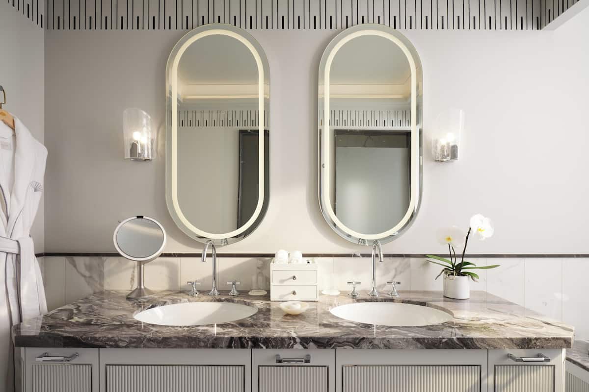 Ropa de cama de alta calidad y minibar