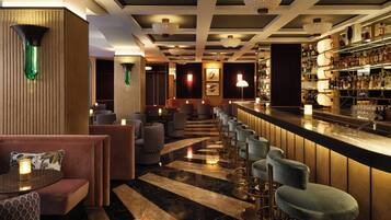 Cocktail bar