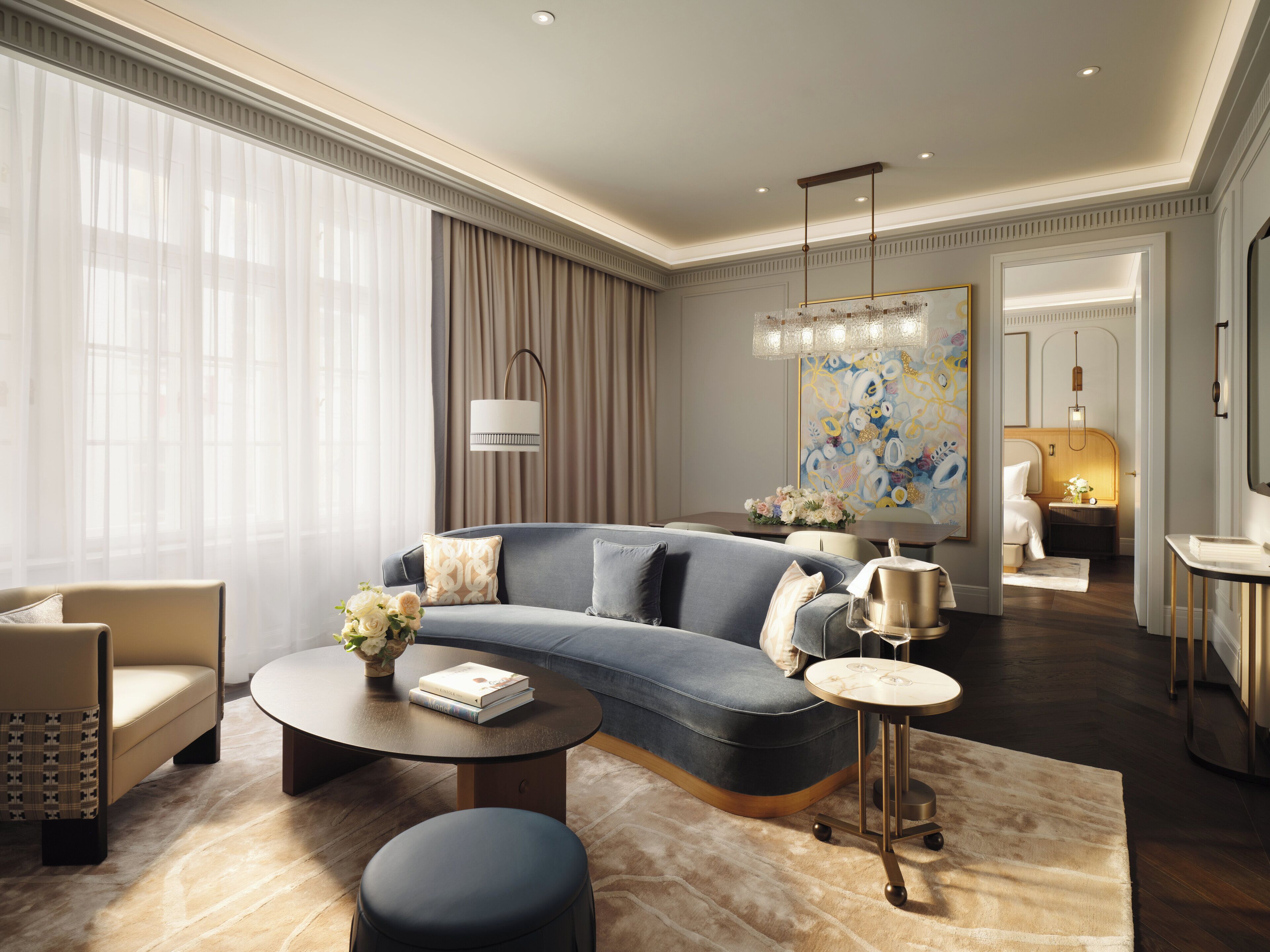 Ropa de cama de alta calidad y minibar 