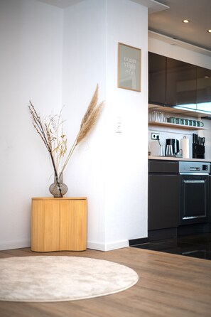 Interior - Comfortable 3-room apartment in the heart of the city - 81 m², WiFi & Netflix (Hannover)