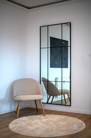 Interior - Comfortable 3-room apartment in the heart of the city - 81 m², WiFi & Netflix (Hannover)