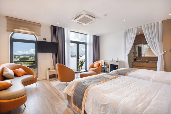 Family Double Room, Beach View