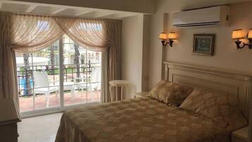 2 habitaciones, tabla de planchar con plancha, wifi y ropa de cama