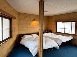 5 bedrooms, WiFi, bed sheets