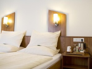 Bureau, chambres insonorisées, Wi-Fi gratuit