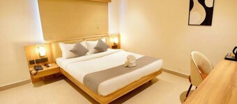 Hotel Naveena Grand