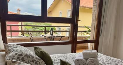 Beachfront with private garden La Galerna 17000