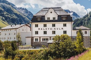 Front of property - Hotel Maloja Kulm (Maloja)