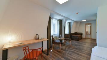 Superior Triple Room | Free WiFi, bed sheets