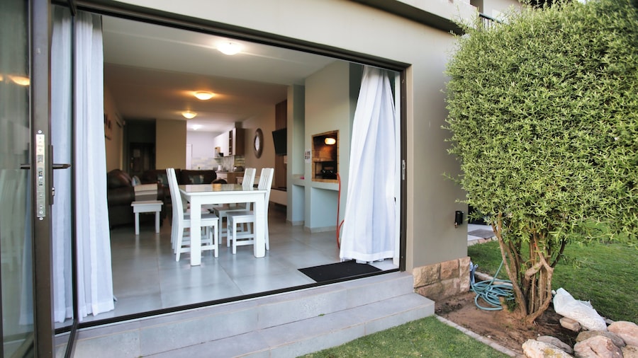 Francolin's Nest, Langebaan, 4-sleeper