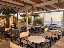 Beach bar