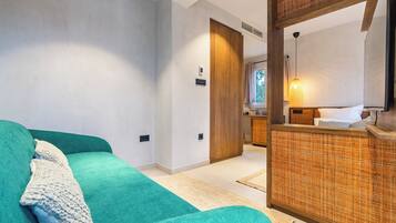 Deluxe Suite, Sea View