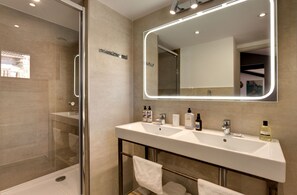 CLEMENT V  Spa & Fitness | Badezimmer