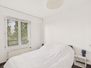 Free WiFi - Apartment for 4, 700 m from the Grande Plage (Saint-Gilles-Croix-de-Vie)