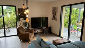 Unclassified image, 3 of 18, button - 3-bedroom house with garden in Arès, 500m from beach and lake (Arès)
