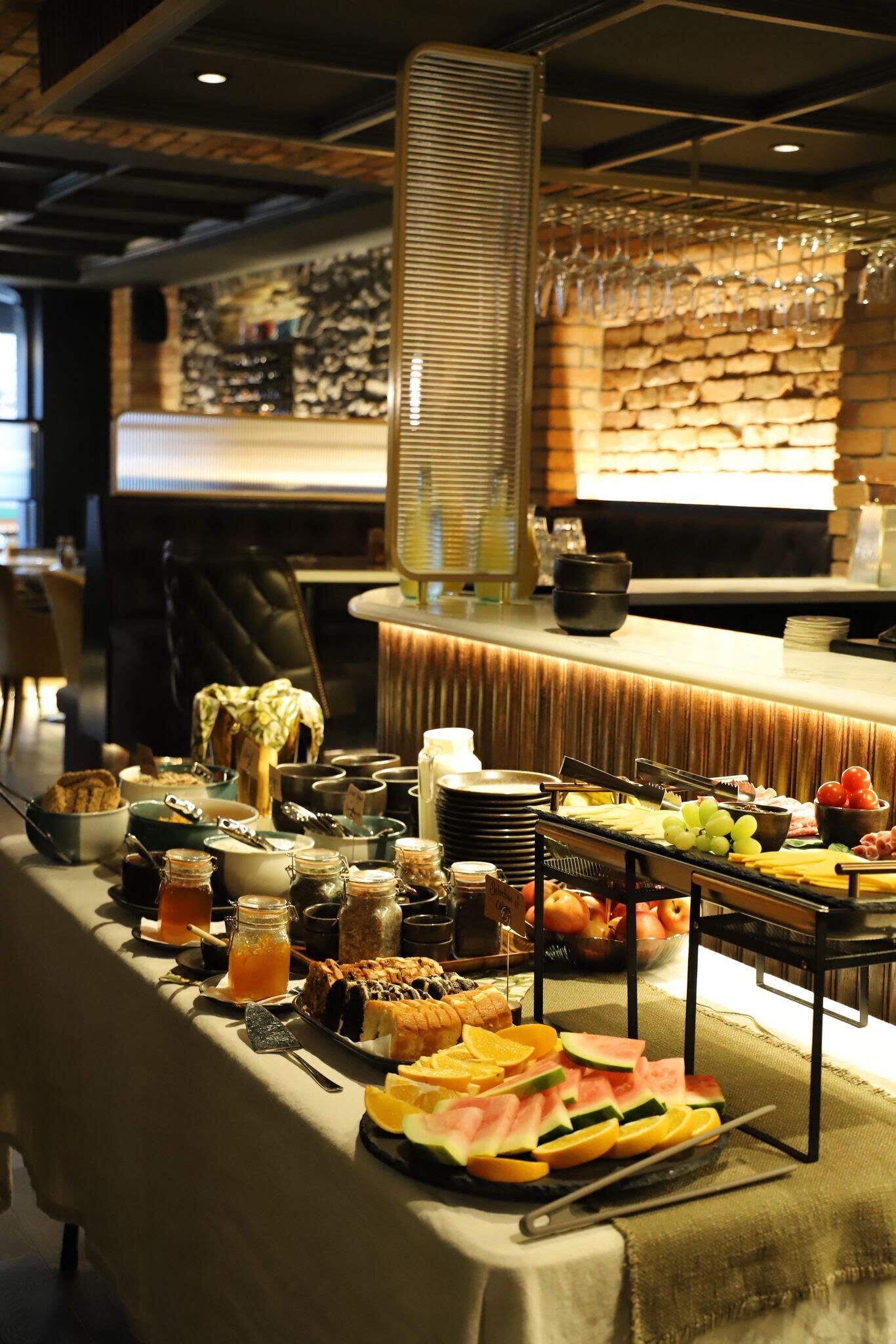 Free daily continental breakfast