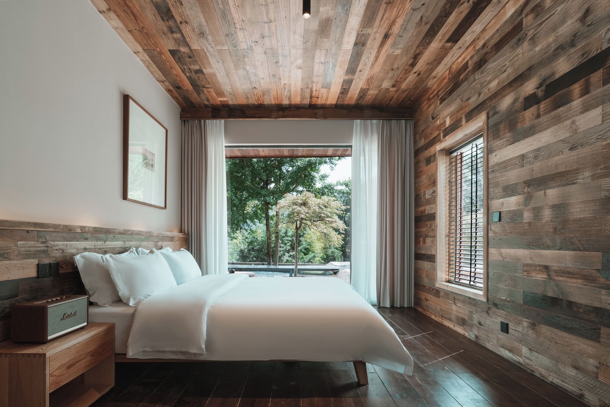 Habitación básica doble, vistas a la montaña | Cortinas opacas, tabla de planchar con plancha, wifi gratis