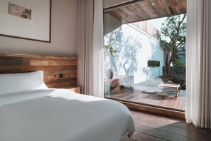 Classic Double Room, Mountain View | Blackout curtains, iron/ironing board, free WiFi - Emeishan Hetang Yunqi Tangquan Homestay (Leshan)