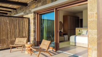 Premium Suite with Panoramic View & Shared Heated Pool