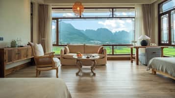 2 habitaciones, espacio para trabajar con laptop y cortinas blackout
