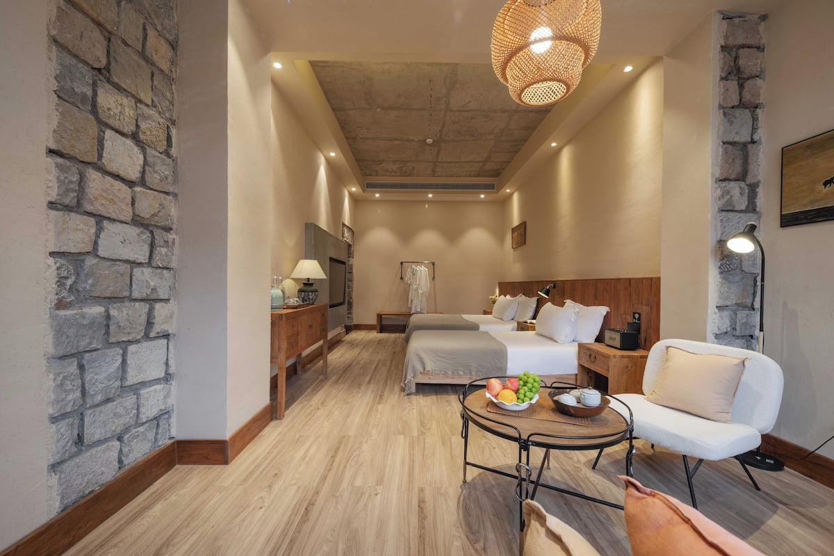 Tripla Luxury, vista cortile | 2 camere, postazione laptop, tende oscuranti, ferro/asse da stiro