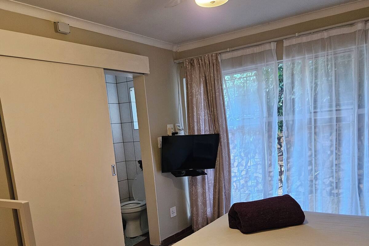 Classic Double Room | WiFi (free)