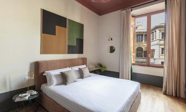 5 عدّة غرف نوم ومكواة/لوح كي وواي فاي مجانًا وملاءات أسرّة