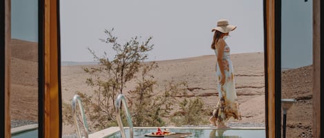 Signature Suite, Pool View | 1 bedroom, in-room safe, free WiFi