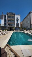 Seasonal outdoor pool
