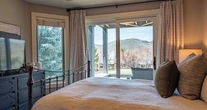 Fairway Nine Condo 4350- New Listing! Spacious Fairway Nine Condo