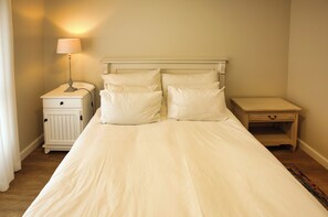 Family Apartment, Garden View | 2 bedrooms, individually decorated, individually furnished, desk