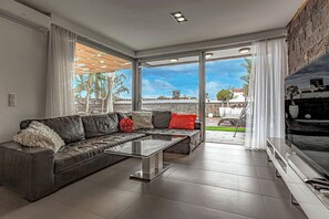 Smart TV, table tennis, printers