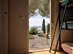 3 bedrooms, iron/ironing board, travel crib, free WiFi